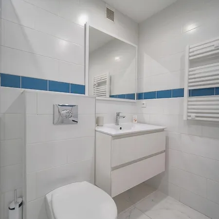 Frgk Victoria 4 1br Terrace, Ac & Ultra-fast Wi-fi *