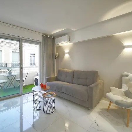 Frgk Victoria 4 1br Terrace, Ac & Ultra-fast Wi-fi Apartamento