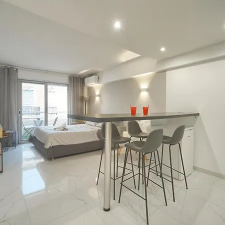 Frgk Victoria 4 1br Terrace, Ac & Ultra-fast Wi-fi