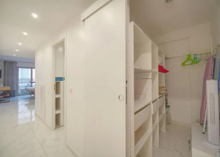 Frgk Victoria 4 1br Terrace, Ac & Ultra-fast Wi-fi Daire *
