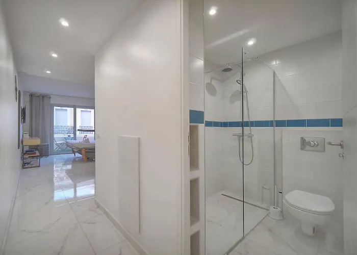 Frgk Victoria 4 1br Terrace, Ac & Ultra-fast Wi-fi Daire Cannes