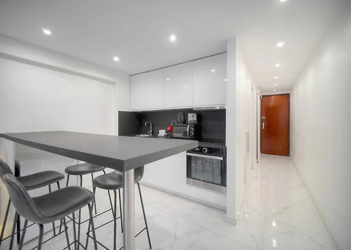 Frgk Victoria 4 1br Terrace, Ac & Ultra-fast Wi-fi *