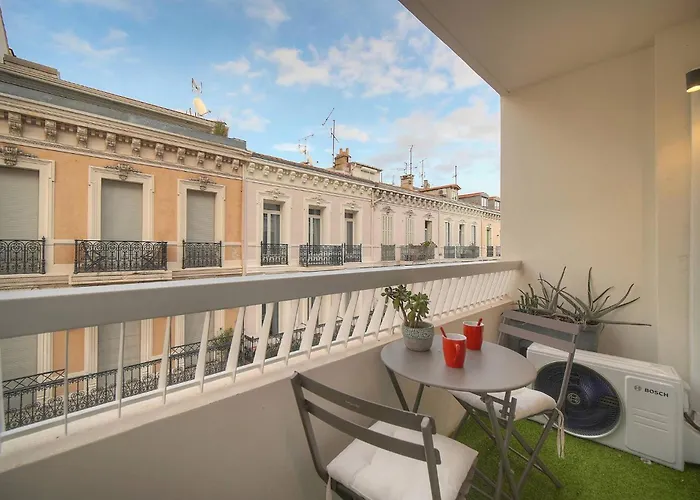 Frgk Victoria 4 1br Terrace, Ac & Ultra-fast Wi-fi Daire Cannes