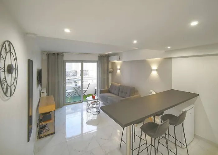 Frgk Victoria 4 1br Terrace, Ac & Ultra-fast Wi-fi Daire *